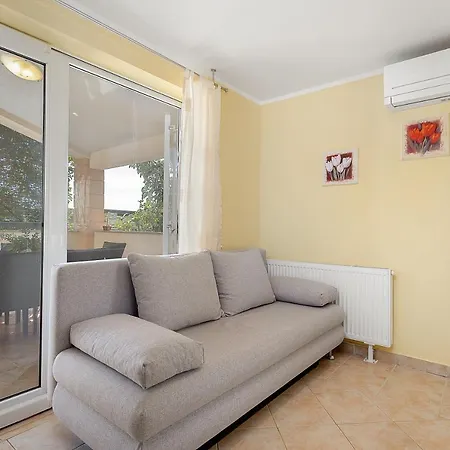Ljubica Pulj Apartment *